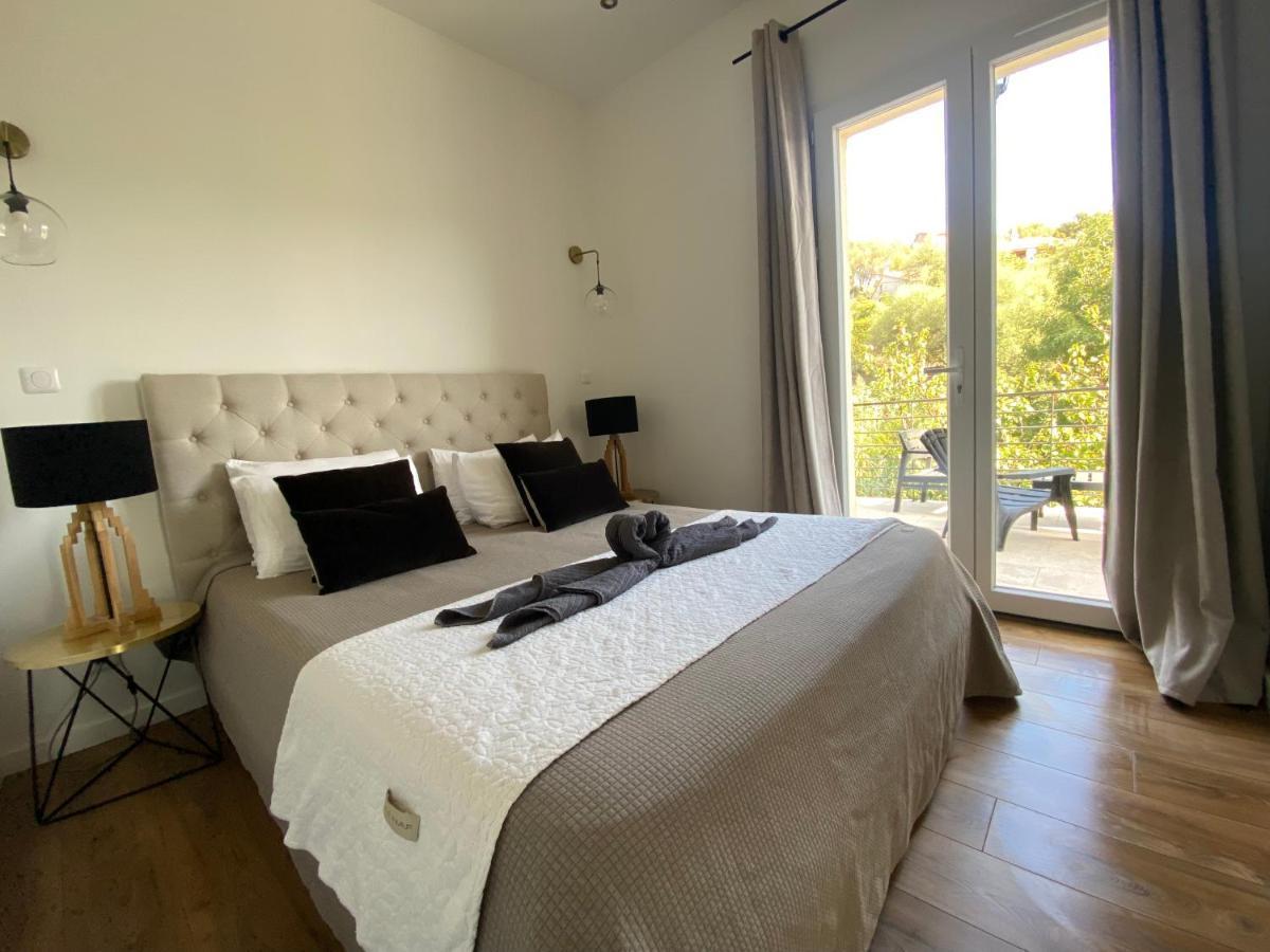 Home Sweet Home 2 Pieces 42 M2 Chambre, Salon, Cuisine, Grande Terrasse, Parking Proche Centre Ville Et Mer バスティア エクステリア 写真