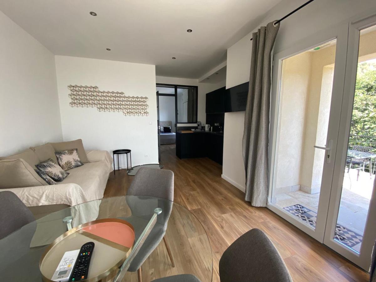 Home Sweet Home 2 Pieces 42 M2 Chambre, Salon, Cuisine, Grande Terrasse, Parking Proche Centre Ville Et Mer バスティア エクステリア 写真